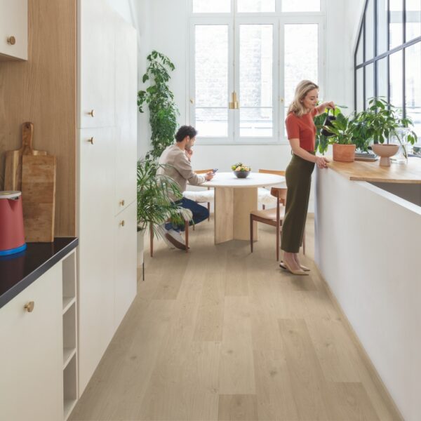 QS Alpha Vínill Blos Coast Oak Sand
