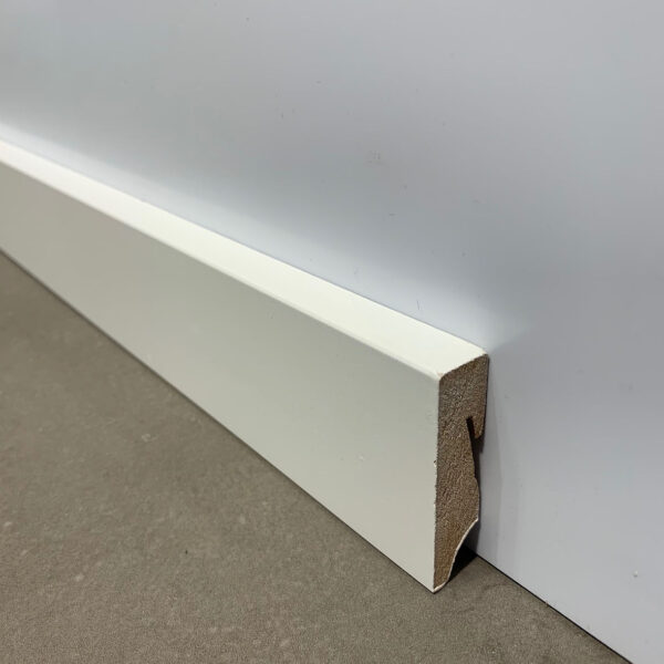 KGM Hvítur MDF söllullisti 16x60 2,44 m