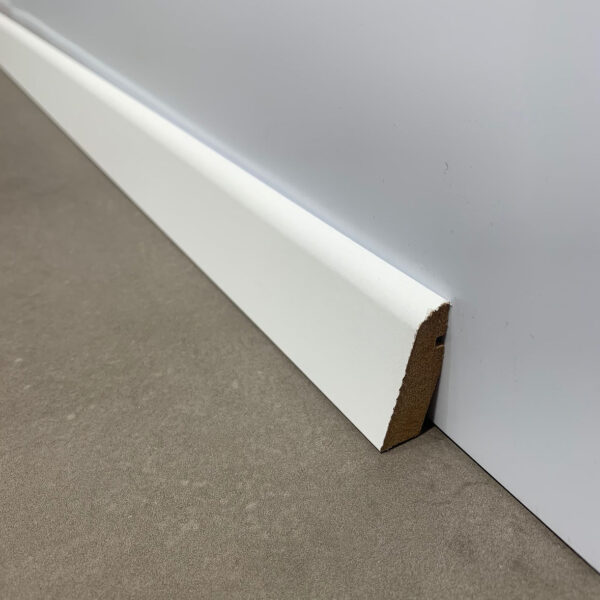 KGM  17x38 Hvítur Plastl Listi